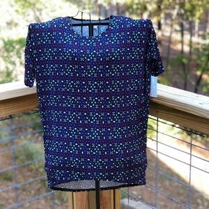 Lularoe Irma Triangle Patterned Size Small